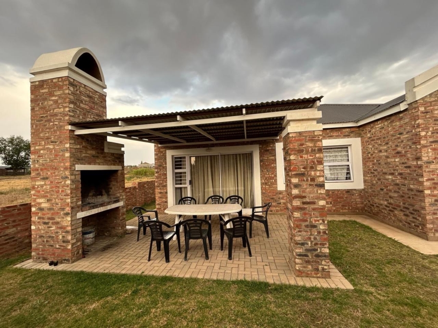 3 Bedroom Property for Sale in Van Der Hoff Park North West